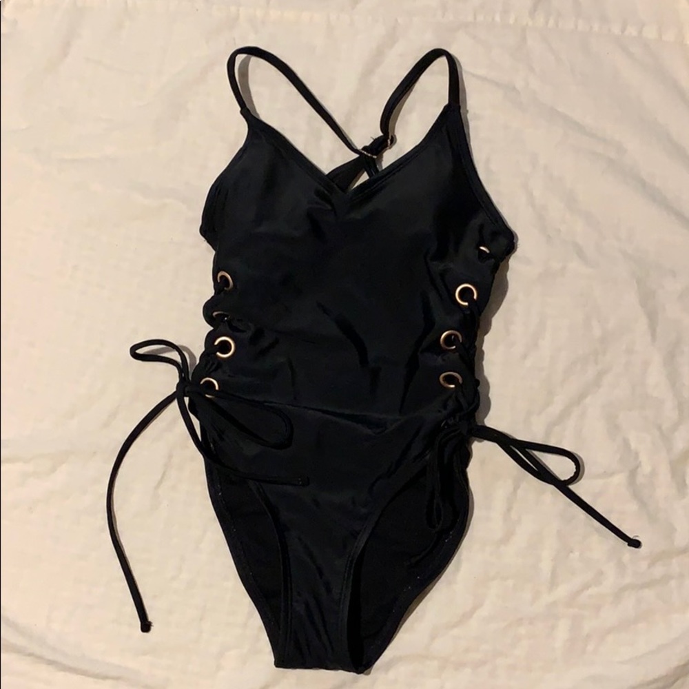 black one piece swimsuit